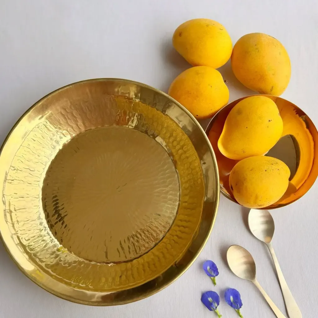 Brass Hammered Paraat