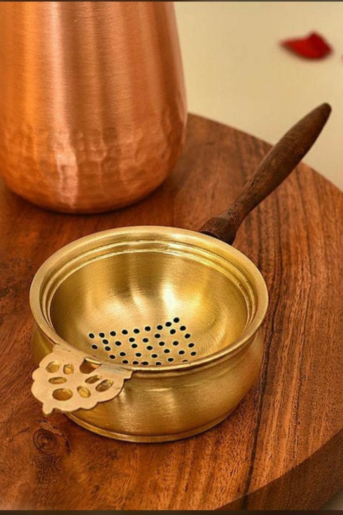 BRASS & WOODEN TEA STAINER